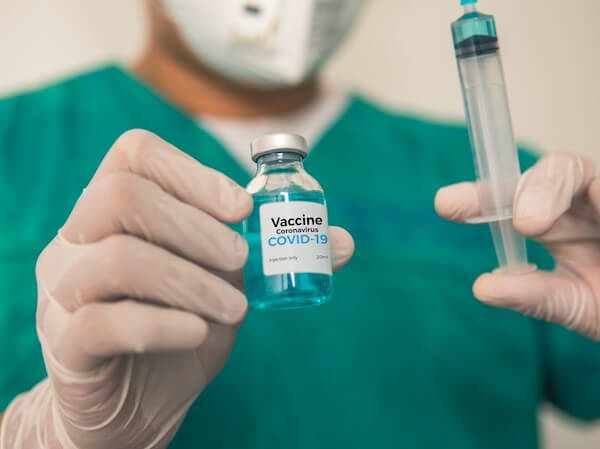 Il vaccino anti-Covid 19 è implicitamente obbligatorio in Italia?